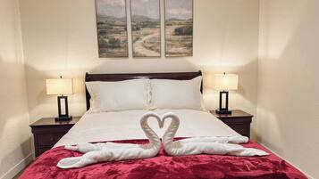 3 soverom, skrivebord, strykejern/-brett og wi-fi (inkludert)