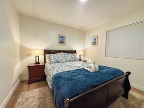 3 chambres, bureau, fer et planche à repasser, Wi-Fi gratuit