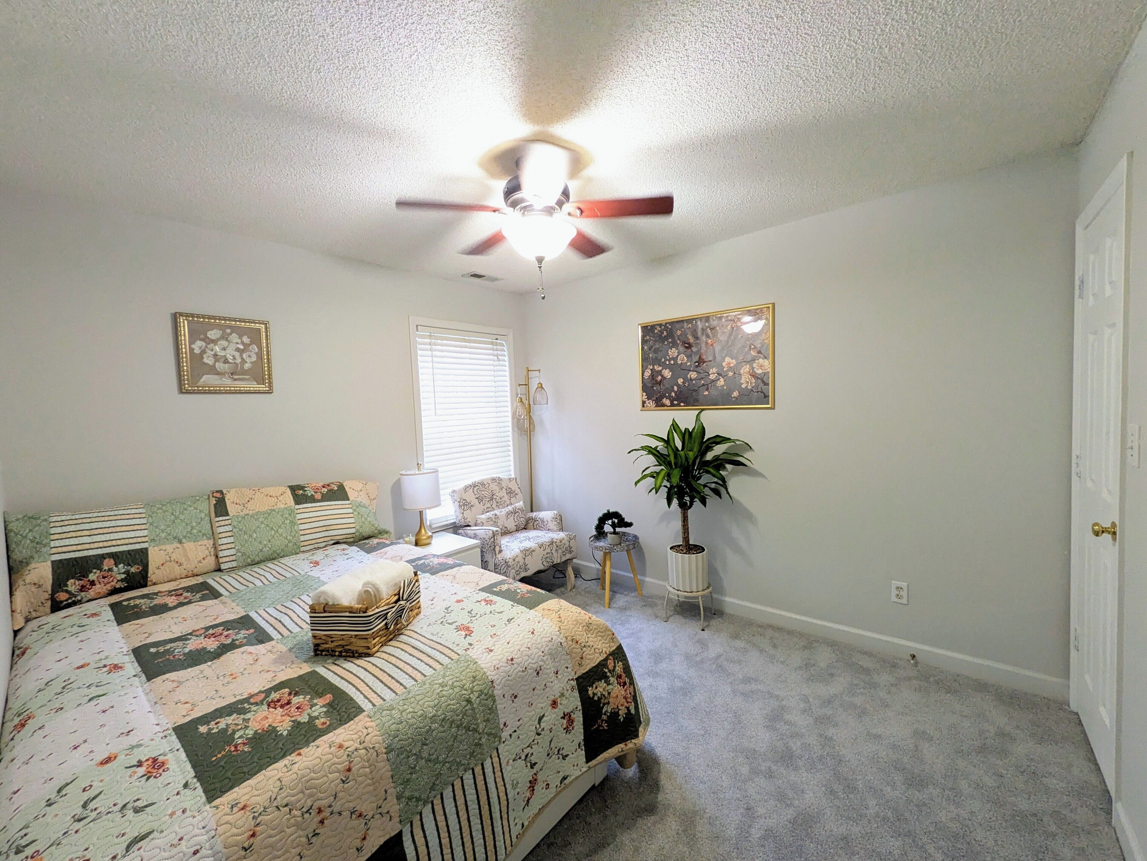 1 bedroom, desk, iron/ironing board, free WiFi