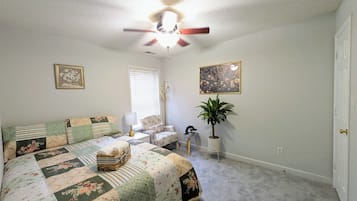 1 bedroom, desk, iron/ironing board, free WiFi