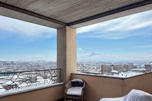 View from property - Noah’s sunlight villa hotel (Yerevan)