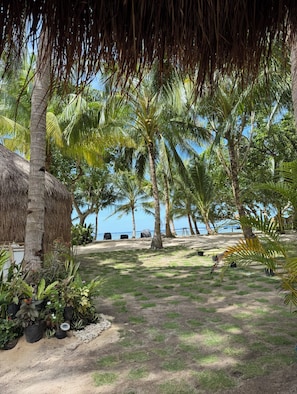 Cabana 3 (All Inclusive) | Egyptian cotton sheets, premium bedding, desk, laptop workspace