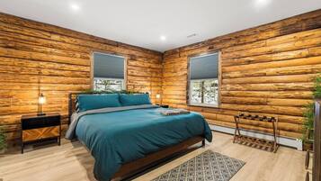 3 bedrooms, desk, WiFi