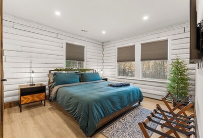 #43- Modern Luxury Log Cabin Retreat | Fire Pit