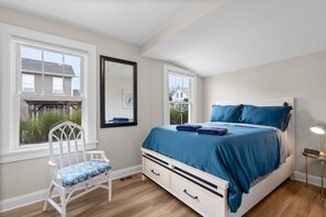 Bureau, fer et planche à repasser, Wi-Fi, draps fournis