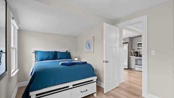 Bureau, fer et planche à repasser, Wi-Fi, draps fournis