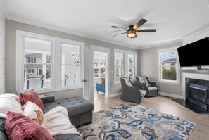 Televisor i llar de foc 