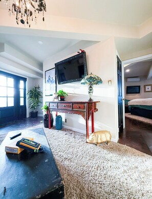 Interior - A High End beachfront 3 bedroom/3 bath with vanishing edge pool on Tar Bay (Exuma)