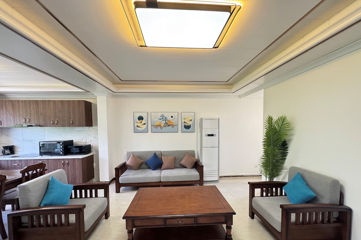 55-inch flat-screen TV with digital channels, Netflix