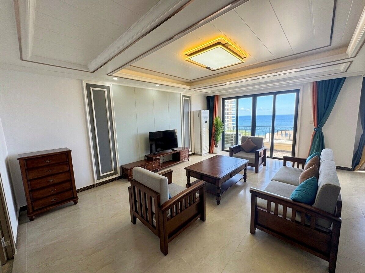 Premium Studio Suite, 1 King Bed, Balcony, Sea View | Individually decorated, laptop workspace, soundproofing, free WiFi