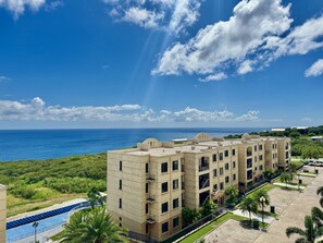 Superior studio suite, balkon, uitzicht op oceaan | Uitzicht vanaf balkon