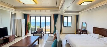 Seaview Garden Hotel & Residences