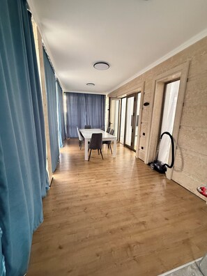 In-room dining - Aport Resort  (Cholpon-Ata)