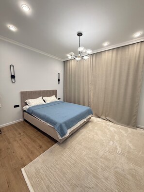 บ้านดีลักซ์, ระเบียง, วิวสวน | ผ้าม่านกันแสง, เตารีด/โต๊ะรีดผ้า, Wi-Fi ฟรี