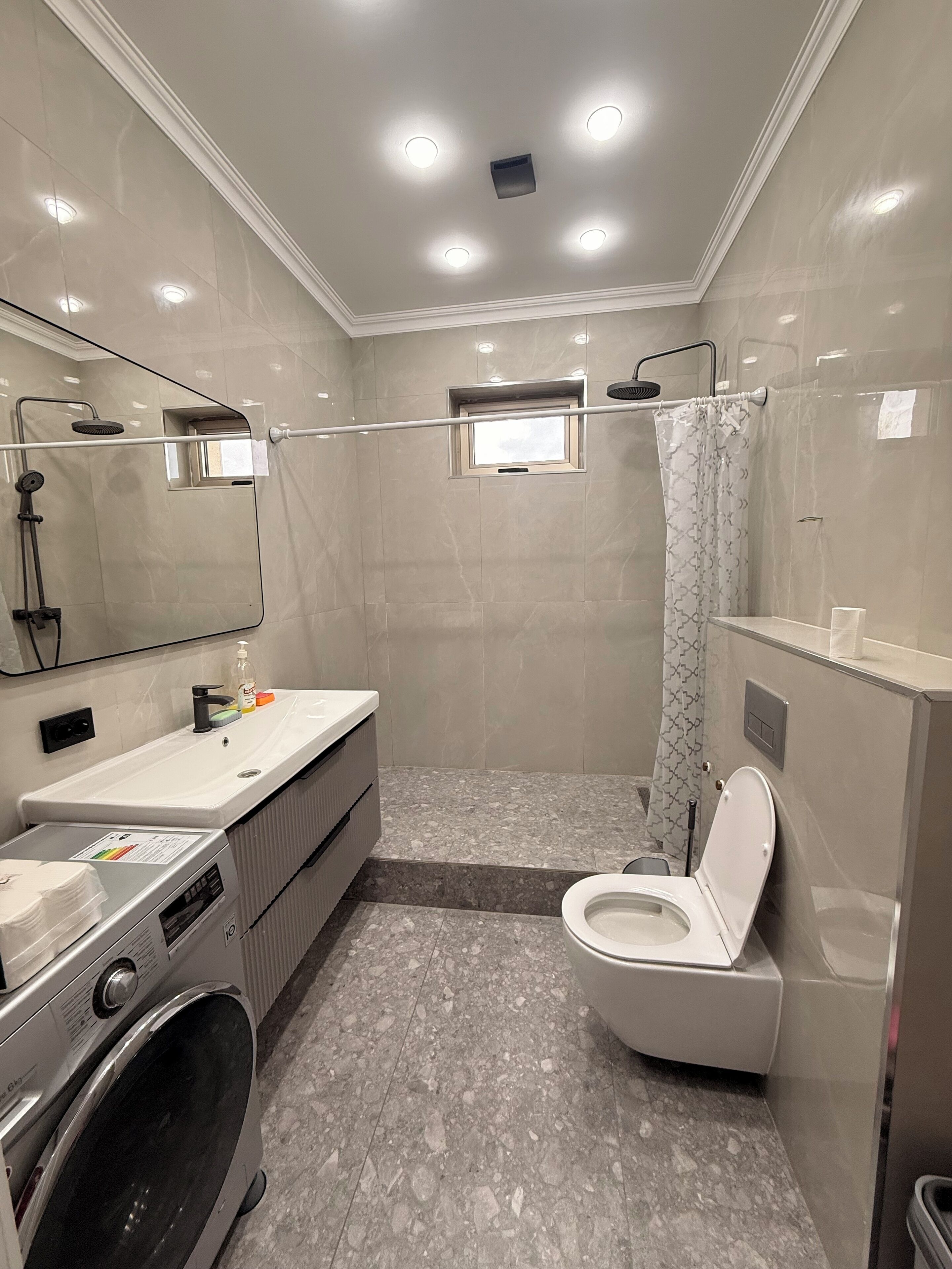 Gratis toiletartikelen, handdoeken, zeep, shampoo