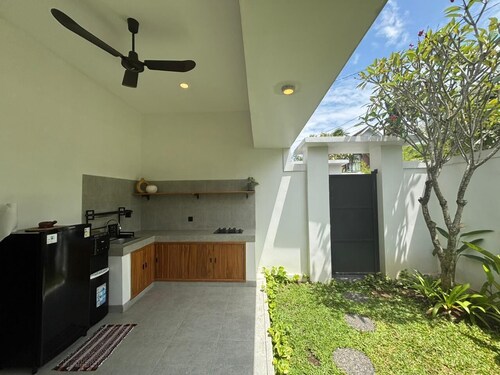 Soane Summer House by AGATA