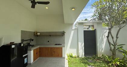 Soane Summer House by AGATA