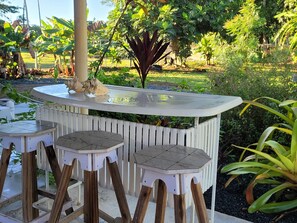 Terrace/patio - Relax in this peaceful, unique getaway paradise next to the beach in Aguada. (Aguada)
