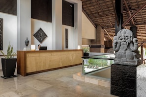 Lobby - Penthouse Azul Luxury Beachside Retreat Near Mamitas Beach (Playa del Carmen)