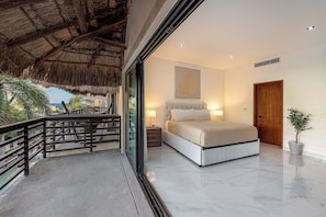 2 bedrooms, in-room safe, iron/ironing board, travel cot - Penthouse Azul Luxury Beachside Retreat Near Mamitas Beach (Playa del Carmen)