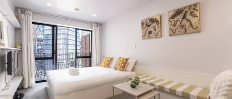 1 dormitori, planxa i posts de planxar, wifi gratuïta i roba de llit