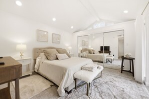3 chambres, bureau, fer et planche Ă repasser, accĂšs au Wi-Fi (inclus)