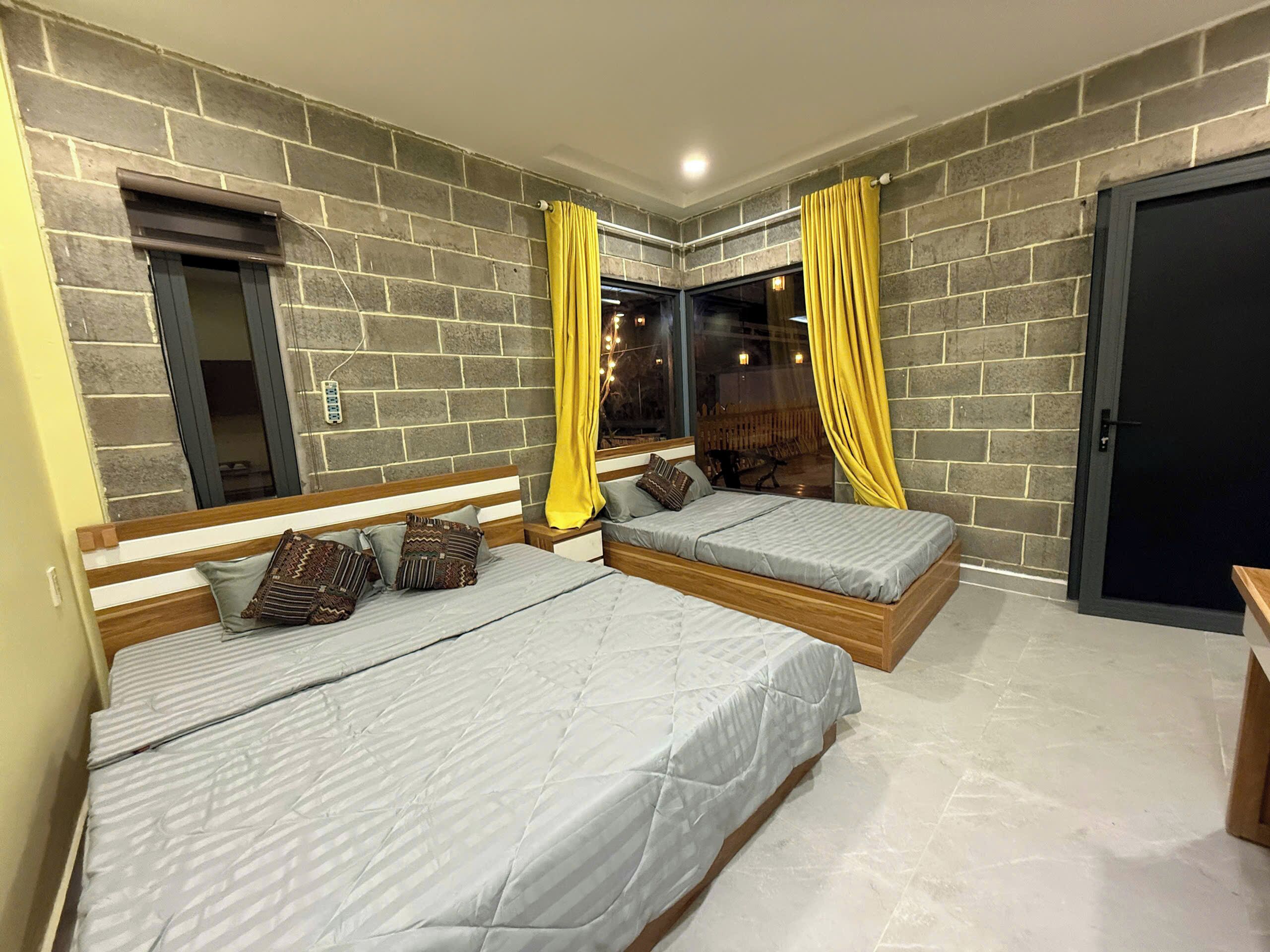 Comfort Quadruple Room, Garden View | Interior