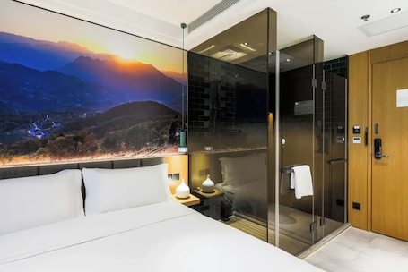 Comfort Double Room, Non Smoking. QiuGuo Hotel Chongwenmen Metro Branch