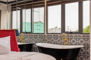 Suite | Bathroom - Grand Hotel Go Vap (Phuong Thong Tay Hoi)