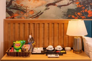 Superior Twin Room | Bathroom | Free toiletries, hair dryer, slippers, bidet - Grand Hotel Go Vap (Phuong Thong Tay Hoi)