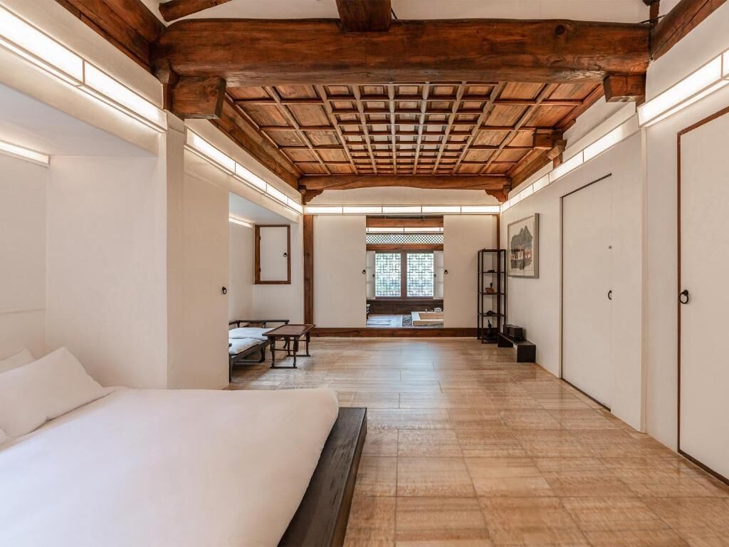 Family Suite, Courtyard View | In-room safe, soundproofing, free WiFi