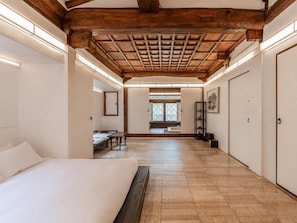 In-room safe, soundproofing, free WiFi - Rakkojae Hahoe Hanok Hotel  (Andong)