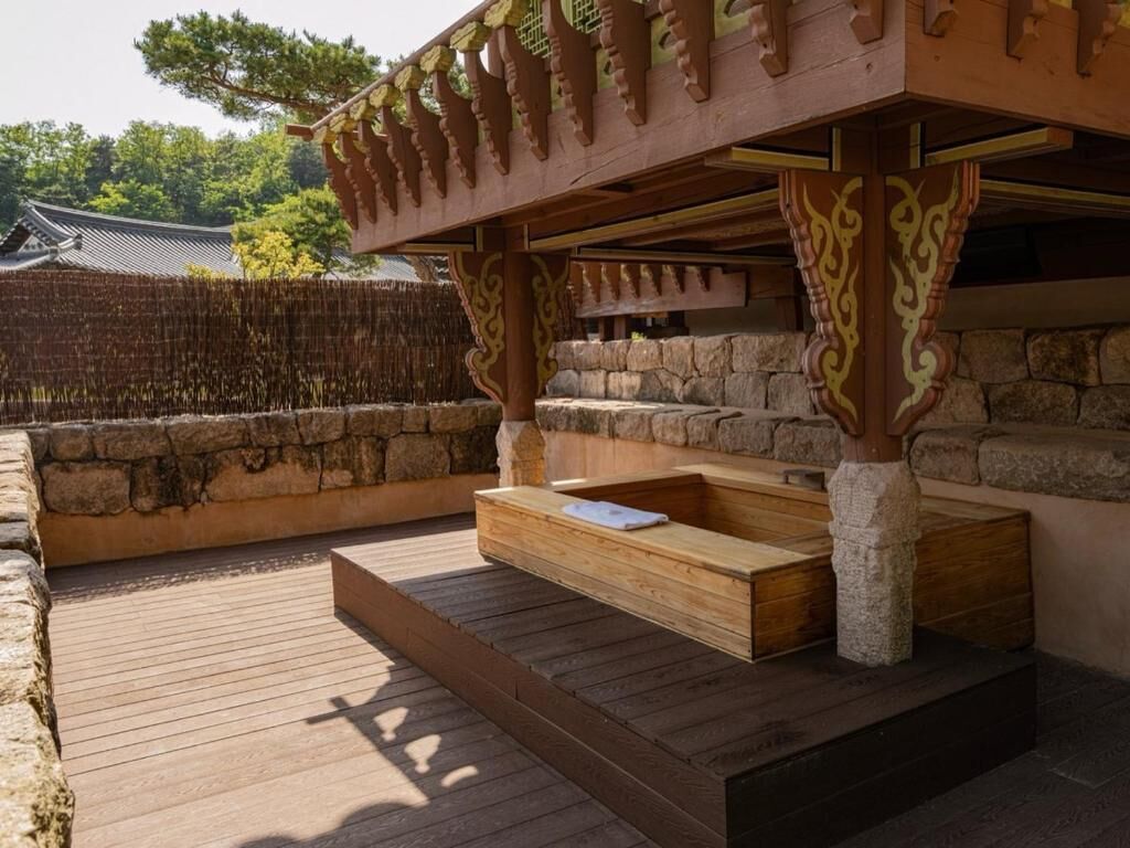 المنطقة المحيطة ب المنشأة