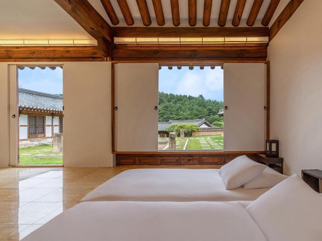 Standard Twin Room, Courtyard View | In-room safe, soundproofing, free WiFi