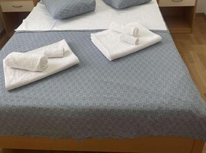 Apartment (Two bedroom apartment) | 1 bedroom - Family House Kurtin by Brankica (Preko)
