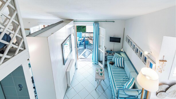 Familie appartement, 1 slaapkamer, terras (Tiffany With Shared Pool) | Woonruimte