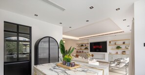 Villa | Private kitchen - LUX The Serene Springs Villa (Dubai)