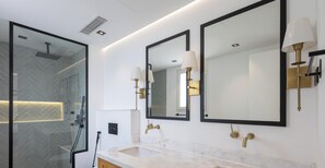 Villa | Bathroom - LUX The Serene Springs Villa (Dubai)