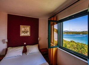 Villa (Five Bedroom Holiday Home with Swimmi)