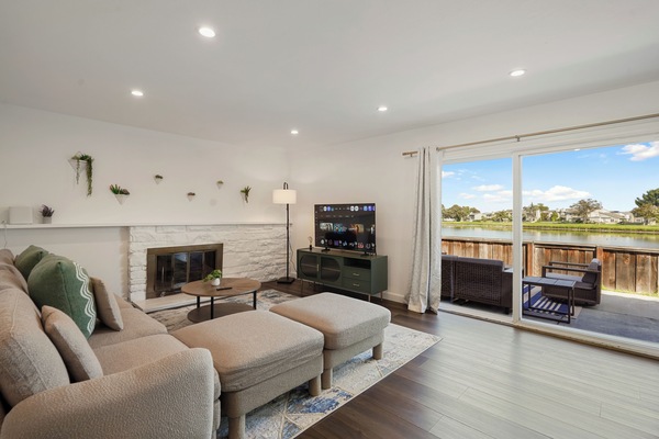 House, 3 Bedrooms, Patio, Lake View | Living area | 55-inch LED TV with digital channels