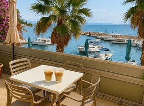 Apartament (One Bedroom apartment with Balcony an) | Balcó