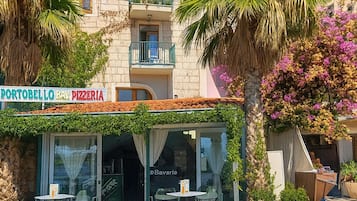 Apartment (One Bedroom apartment with Balcony an) | Exterior