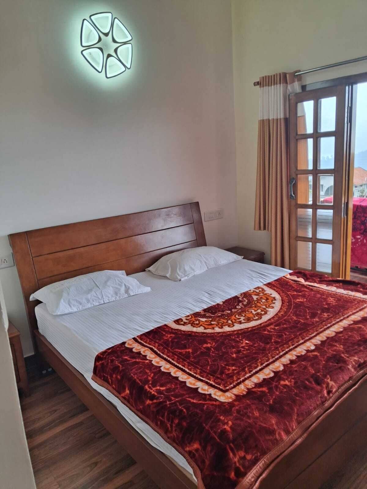 Premium bedding, desk, free WiFi, bed sheets