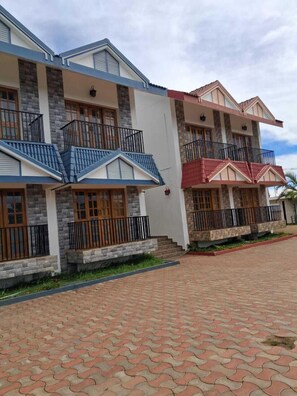 Front of property - Aristo Clouds King Suite (Kodaikanal)