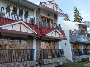 Exterior - Aristo Clouds King Suite (Kodaikanal)