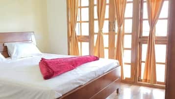 Premium bedding, desk, free WiFi, bed sheets