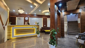 Lobby lounge - Hotel Silky Palace (New Delhi)
