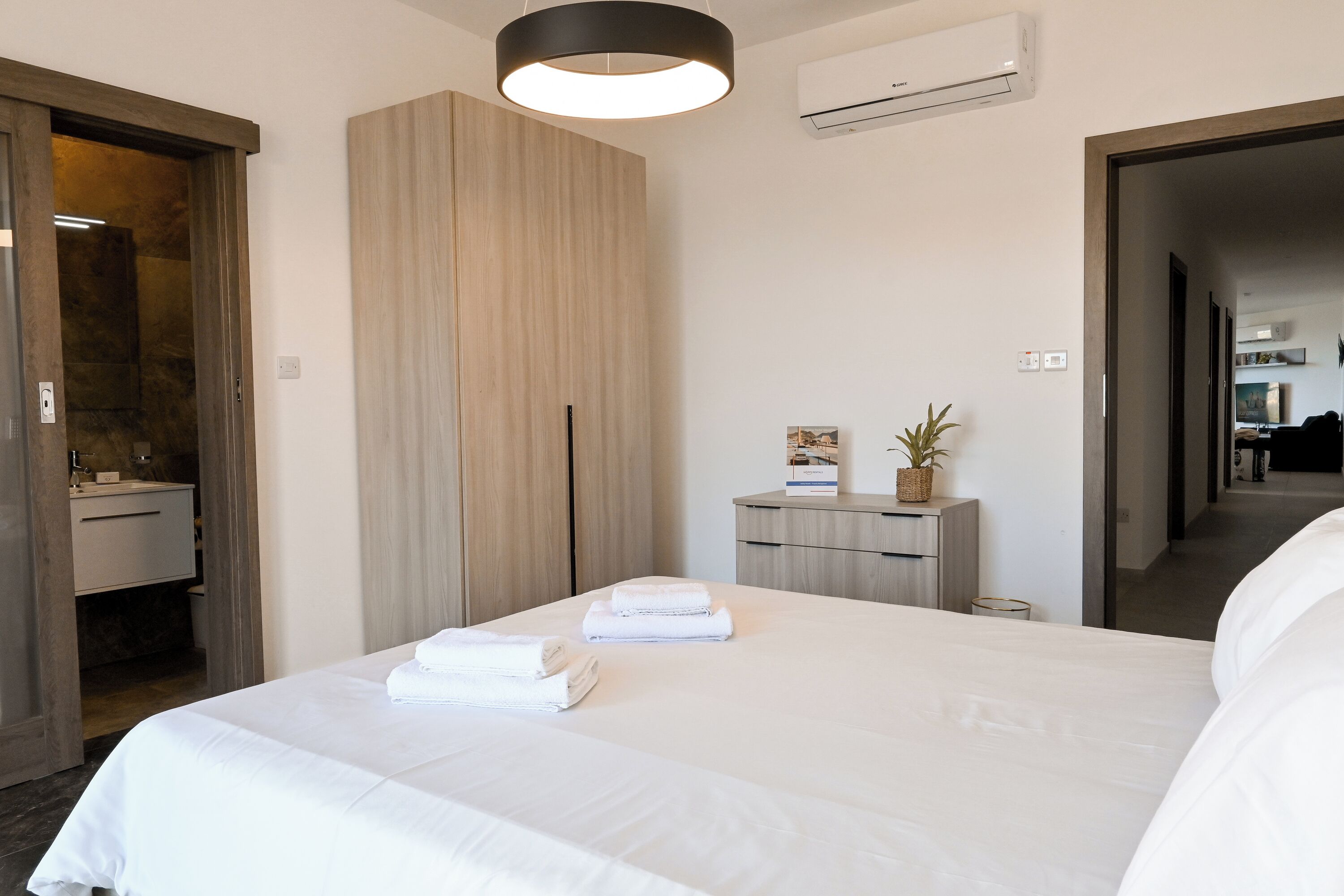 家庭公寓, 2 间卧室, 双浴室 (A Sunny Bay View + shared pool Gozo) | 2 多间卧室、WiFi