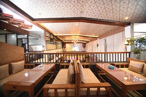 Restaurant - Hotel De Universal (Kathmandu)