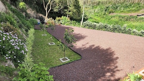 Property grounds - Villa Elysium – Ocean Retreat w/ Garden & BBQ (Ponta Delgada)